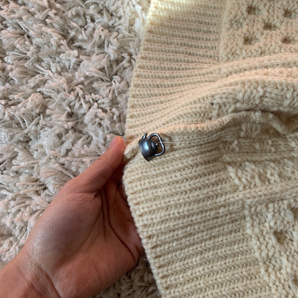 Inis Crafts ivory Wool knit Cardigan Sweater - Picture 5 of 9